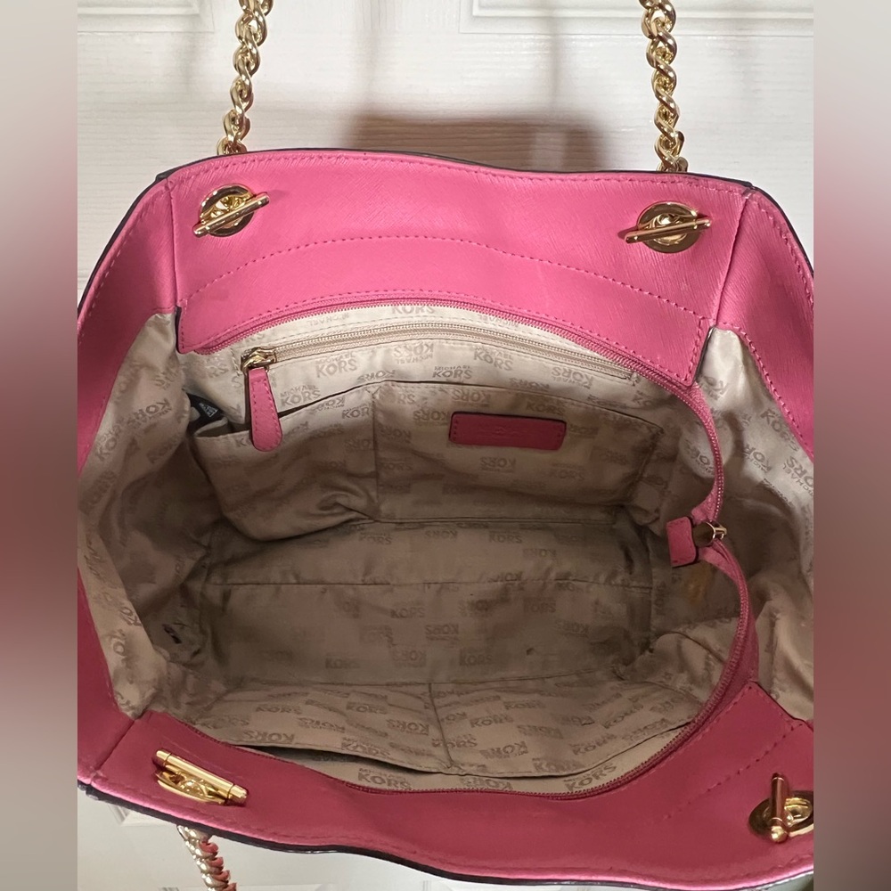 Michael Kors Pink Saffiano Leather Tote Gold Chain Shoulder Bag - Picture 15 of 16